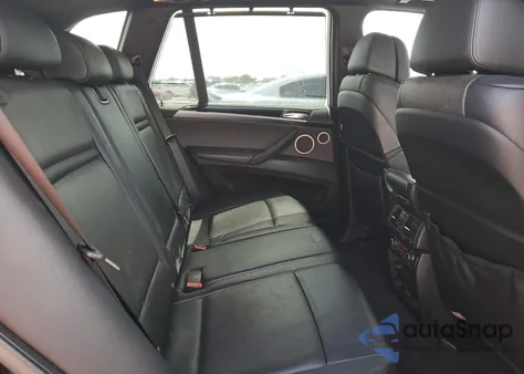 2013 BMW X5 M z USA, uszkodzony, nr VIN 5YMGY0C54DLL15832